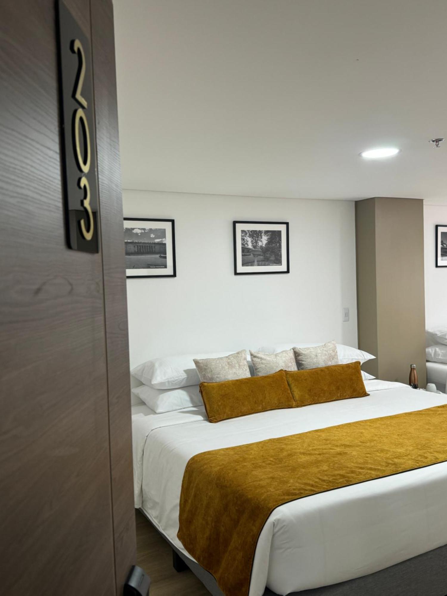 Hotel Wlh Gold Bogota Exterior photo