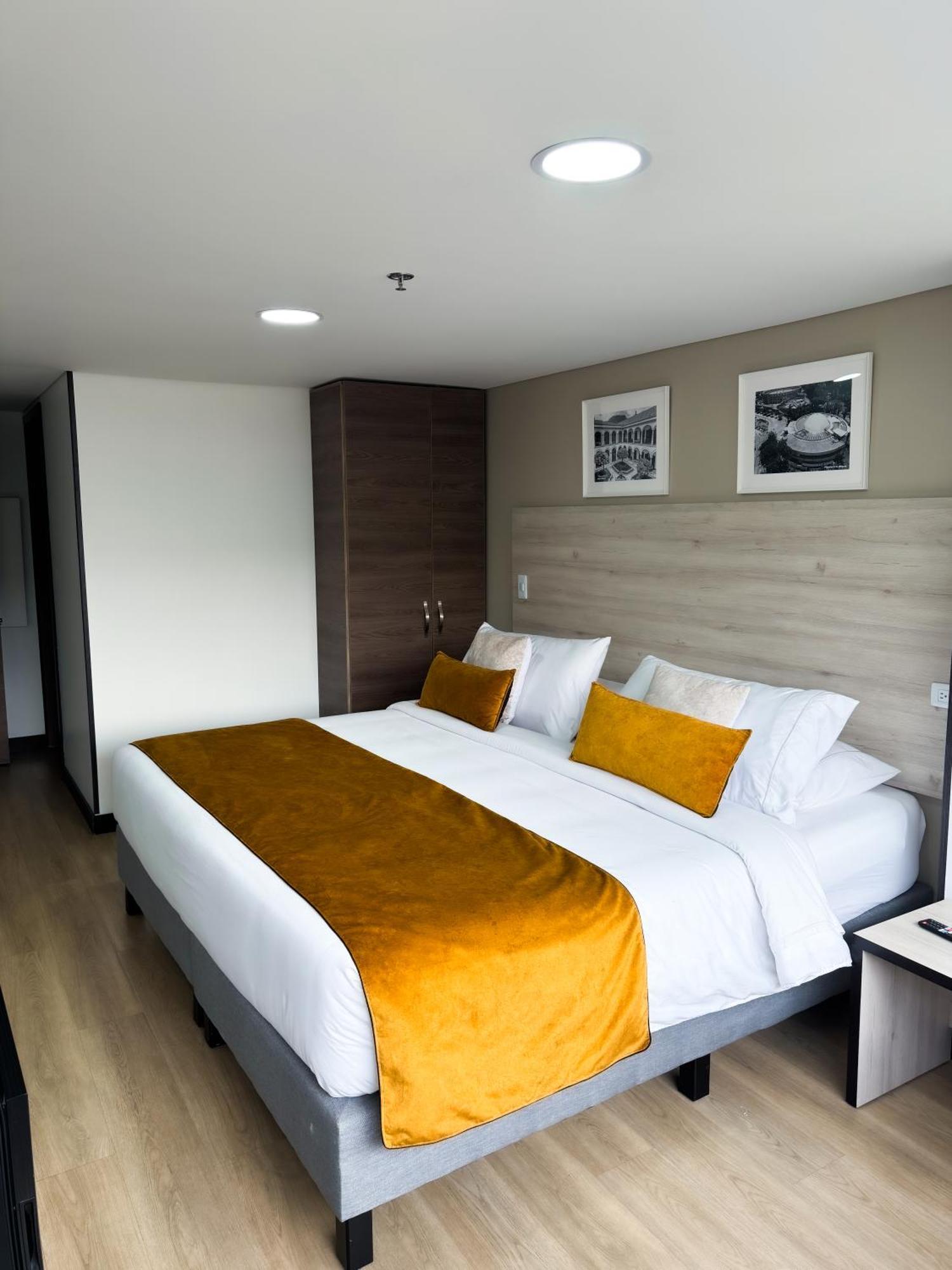 Hotel Wlh Gold Bogota Exterior photo