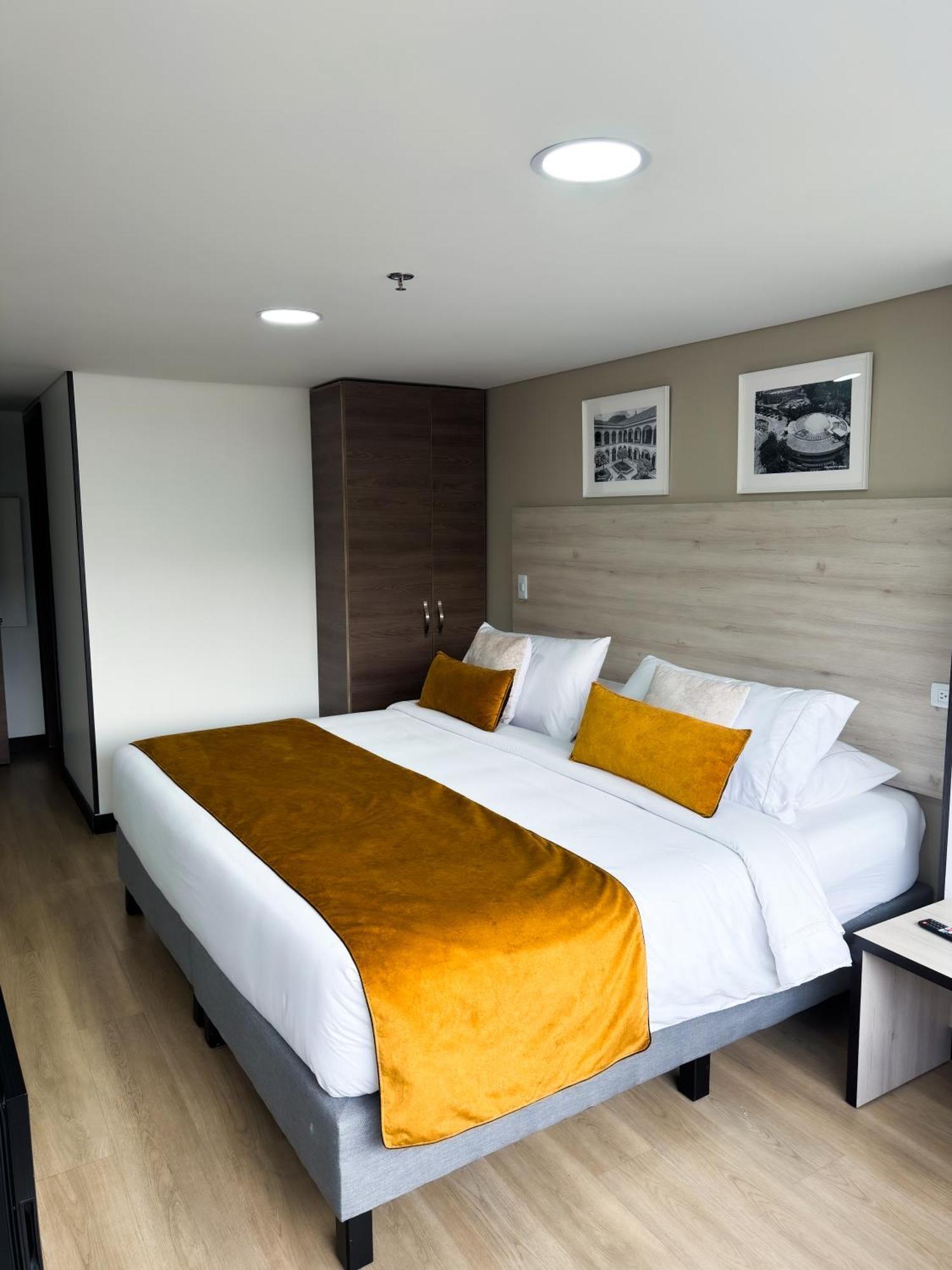 Hotel Wlh Gold Bogota Exterior photo