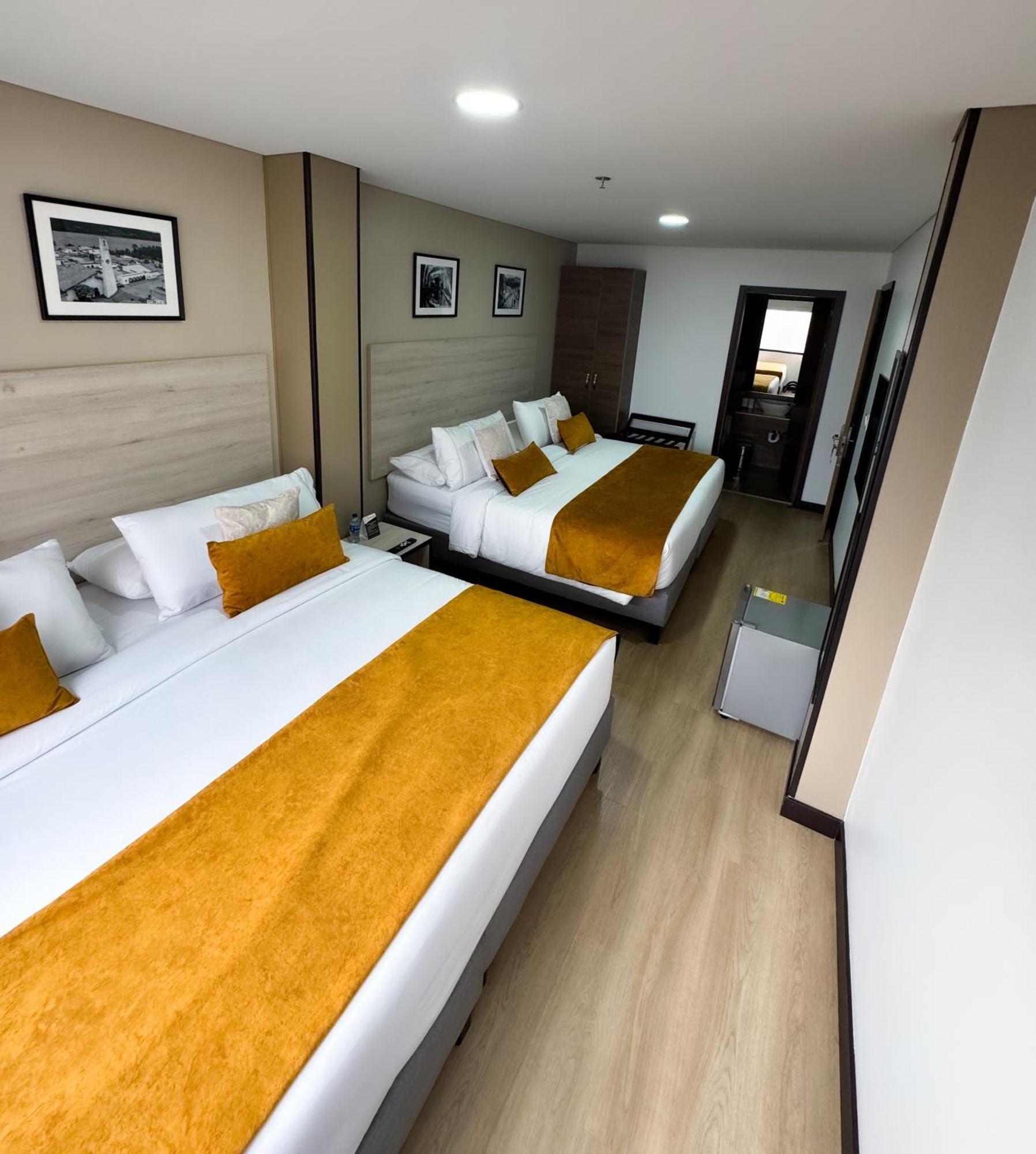 Hotel Wlh Gold Bogota Exterior photo